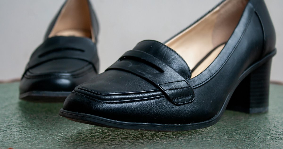 Buty do biura - jak wybrać eleganckie i wygodne modele?